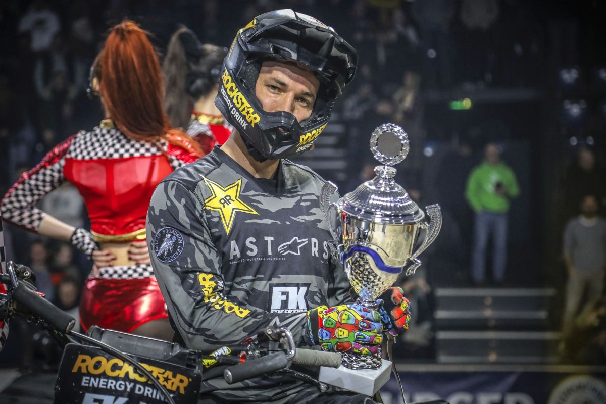 Jump & Race Masters 2023 - Sieger mit Pokal