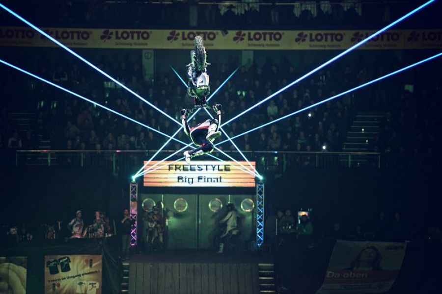 Freestyle Stunt & Laser-Lightshow